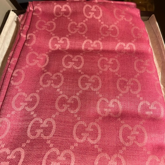 Gucci GG silk/wool scarf pink - Picture 5 of 6